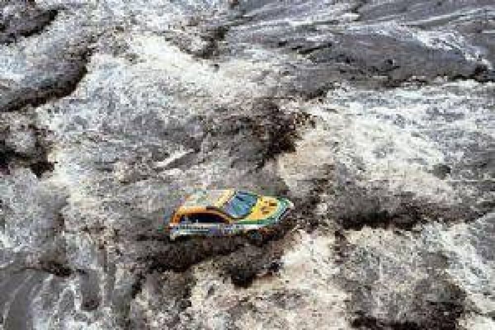 La octava etapa, contra el agua y con tiempos en discusi�n 
