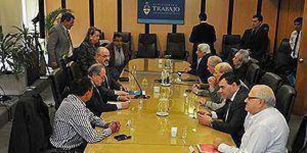 Crece la presi�n sindical por ganancias y la pauta salarial 
