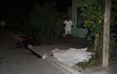 Empleado minero se mat� en moto contra un poste