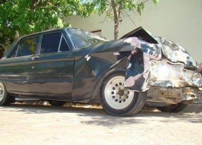 Conductor borracho choc� otro auto: una mujer con golpes en la cabeza