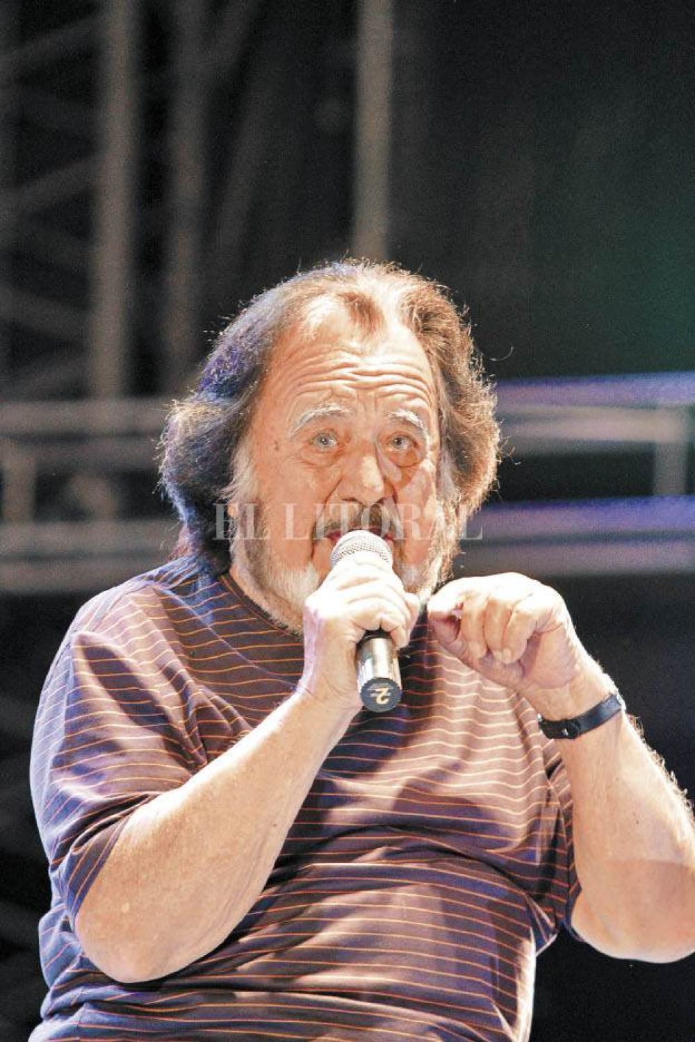 Brill� la segunda luna en el Festival del Pescador