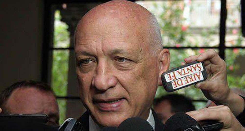 Bonfatti aclar� que no desconoce la realidad social