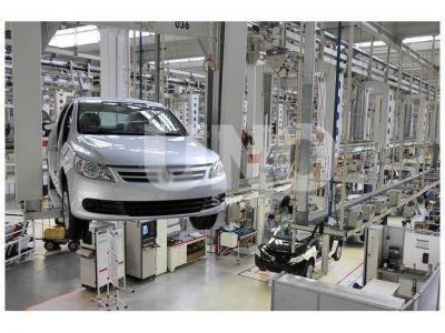 En 2012, el parque automotor local sum� en total 7.800 0Km