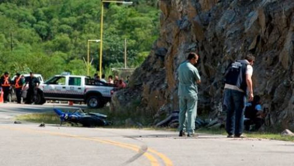 Otro joven muri� al accidentarse en su moto en la ruta 16 en El Rodeo