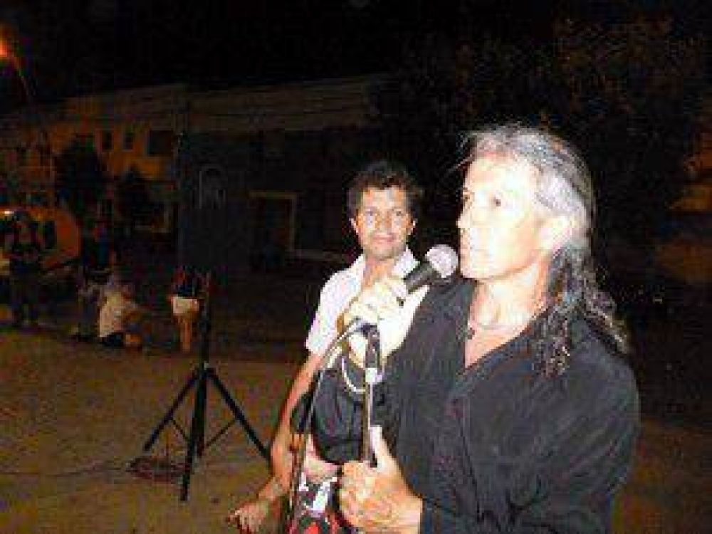Comenz� el ciclo �M�sica en la Plaza�