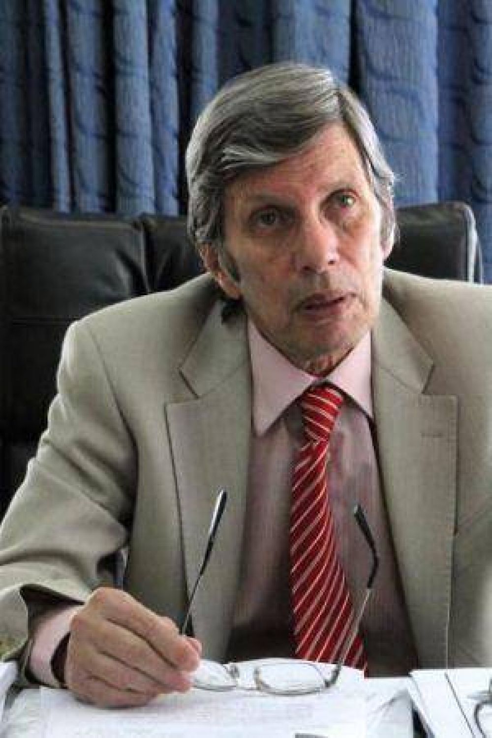 La Asociaci�n Bancaria reconoci� la labor de Saife en el Nuevo Banco del Chaco