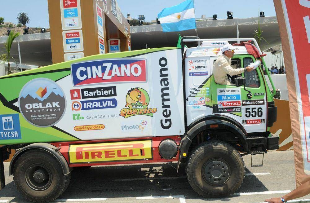 Los Germano contin�an a paso firme en el Dakar