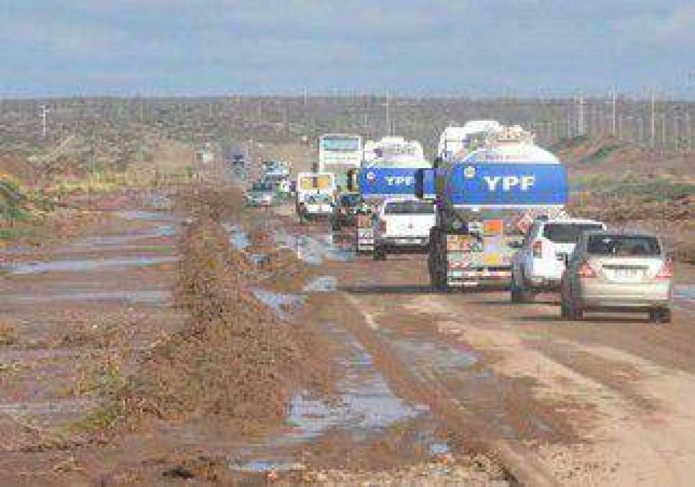 Evacuados y rutas intransitables 