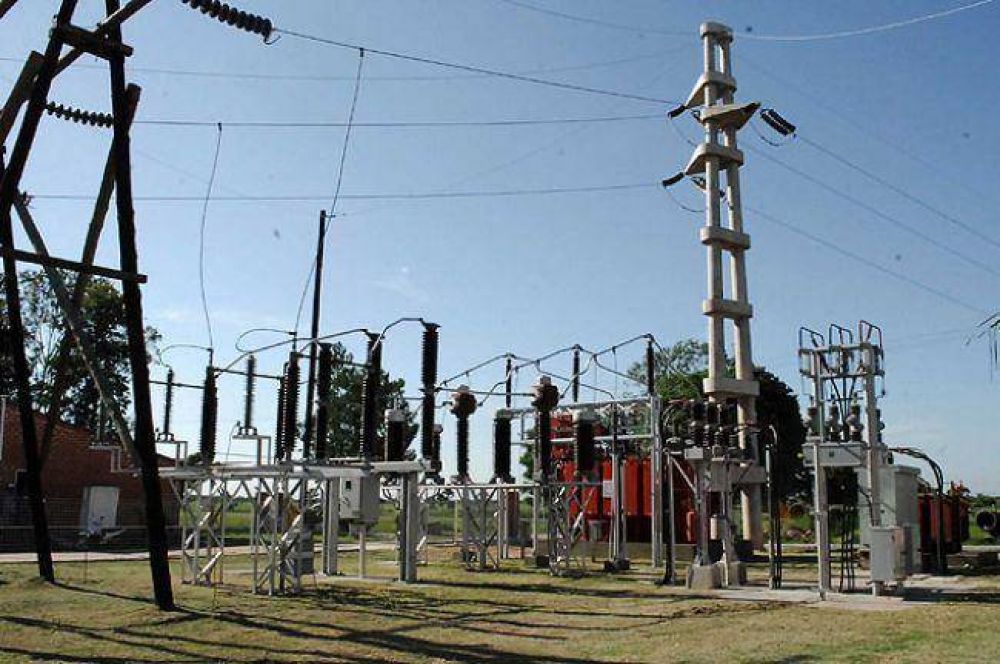 En La Escondida reforzaron servicios con instalaci�n de un transformador