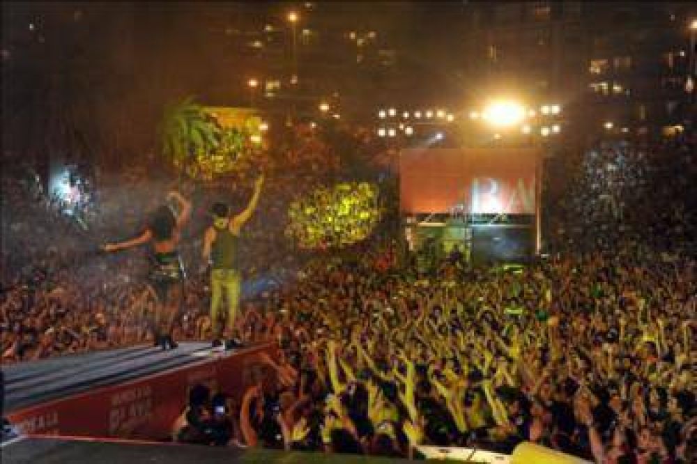 Pimpinela, Miranda y Los Amados cantaron en Mar del Plata