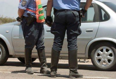 Lo detienen en la v�a p�blica y lo acusan de abusar de una menor en reiteradas ocasiones