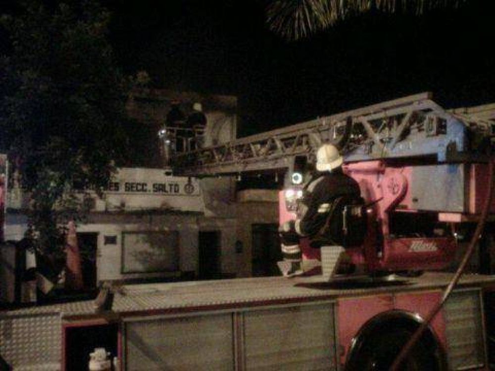 Incendio en el Sindicato de Luz y Fuerza