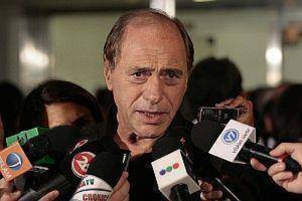 Zaffaroni dispar� contra la elecci�n popular de jueces Eugenio Ra�l Zaffaroni.