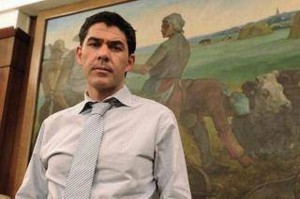 �En Santa Fe para ver polic�as hay que ir a los partidos de f�tbol�