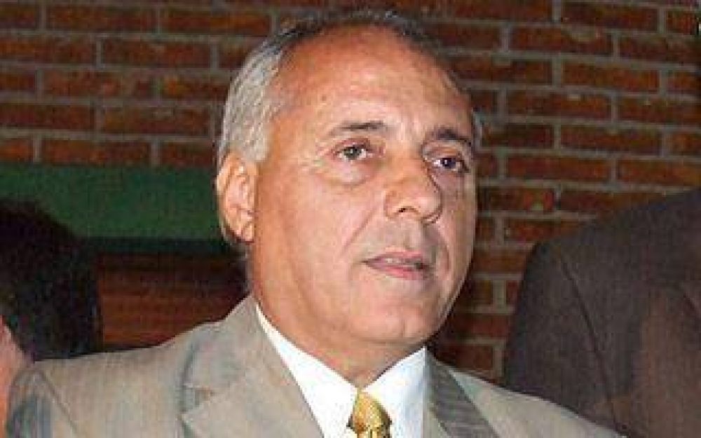 Presidente Per�n: Ayer comenz� la licencia de Regueiro