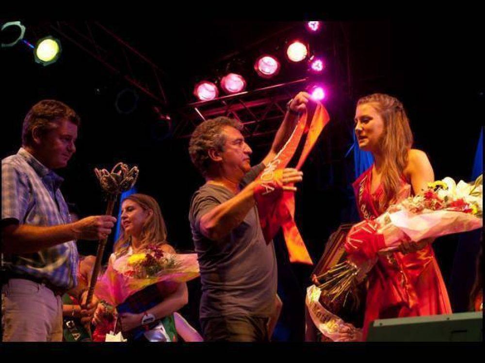Urribarri particip� del cierre de la Fiesta Provincial de la Sand�a en Santa Ana