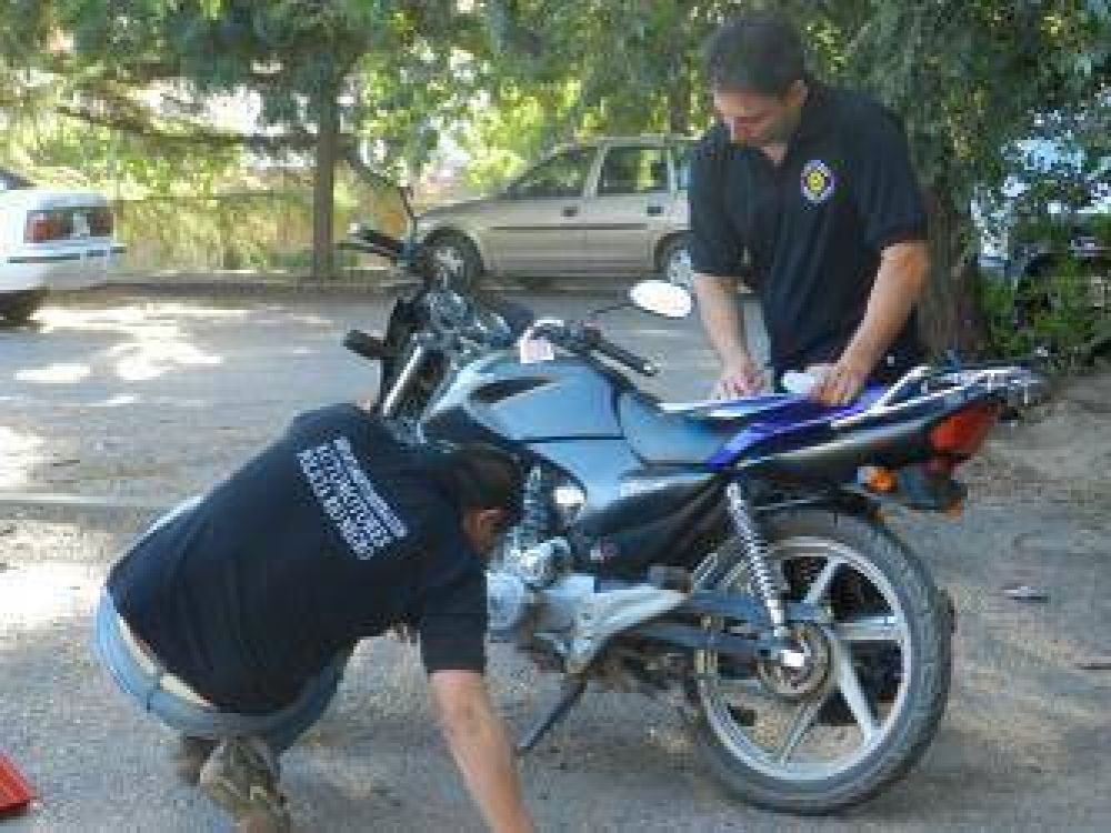 Recuperan motos robadas y con pedido de secuestro
