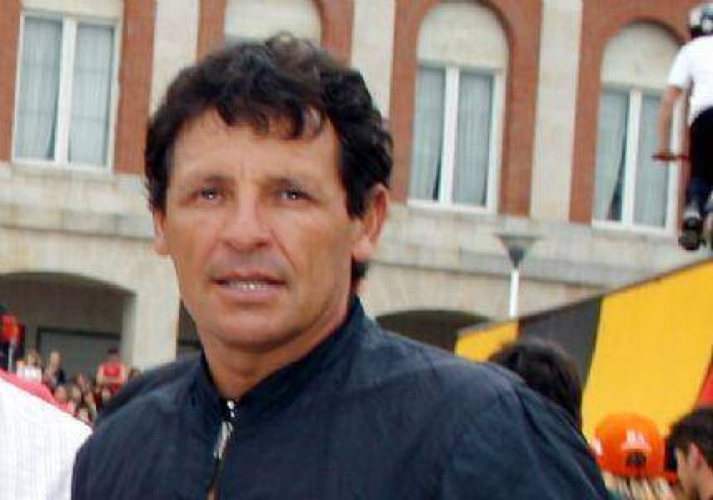 Juan Curuchet : �Para m�, venir a la pol�tica es poder brindar mis experiencias; soy un hombre de consenso�