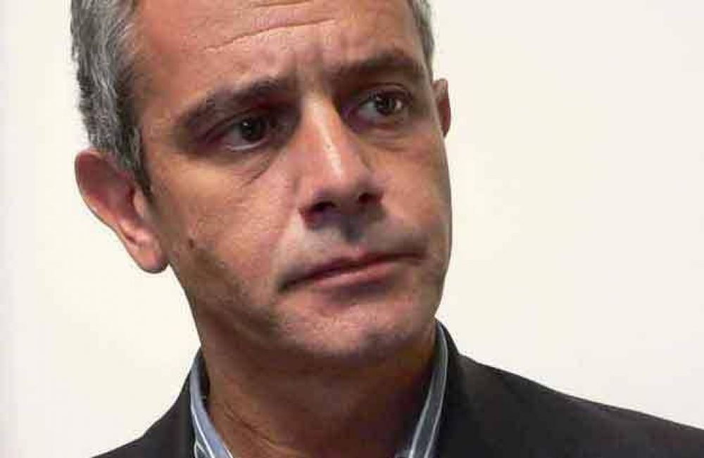 Fern�ndez apunta a brindar �transparencia, publicidad e idoneidad� a la selecci�n de funcionarios sustitutos 