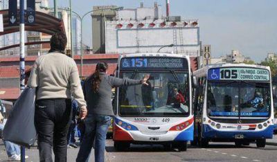 Analizan tarifa �nica para subtes, trenes y colectivos
