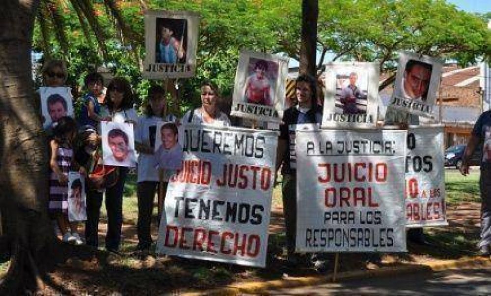 Tragedia del Paran�: A 3 a�os familiares exigen que se ponga fecha al Juicio 