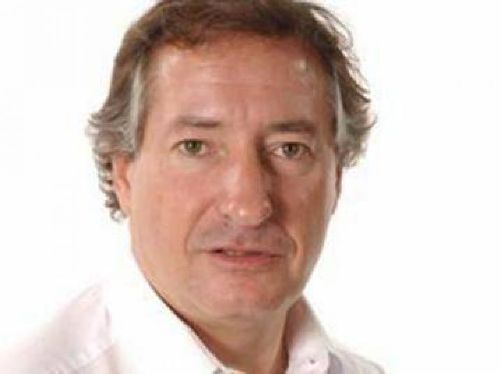 Roberto Fern�ndez: "es una falta de respeto a Kirchner y a Cuto"