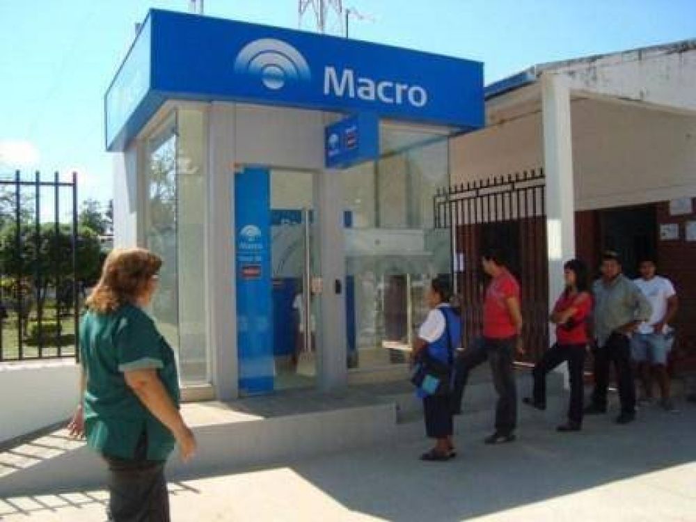 El Gobierno salte�o paga hoy la �ltima cuota del adicional de $325 