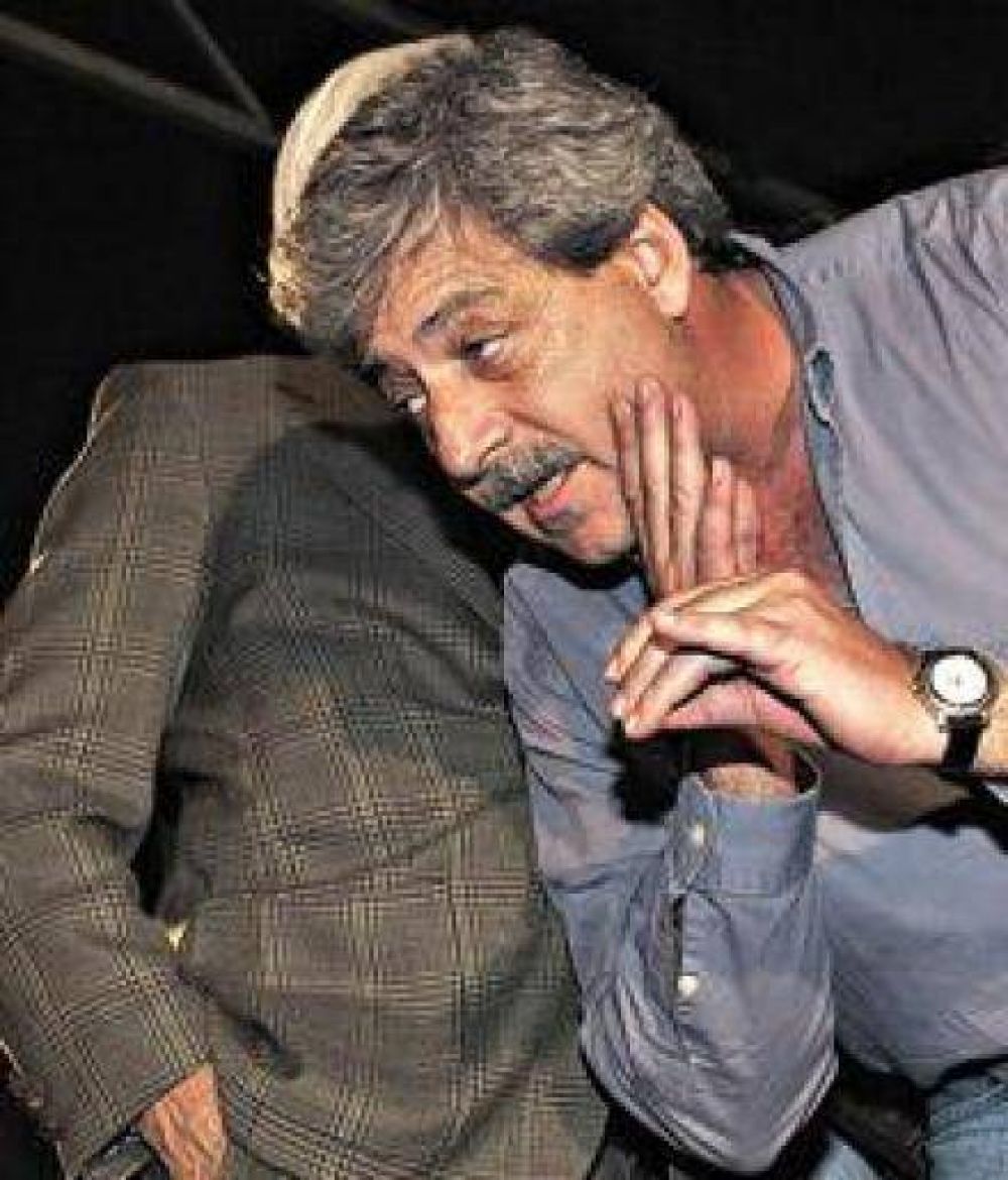 Denuncian a Buzzi y a la Federacion Agraria por quedarse con mas de 700.000 dolares de los productores  