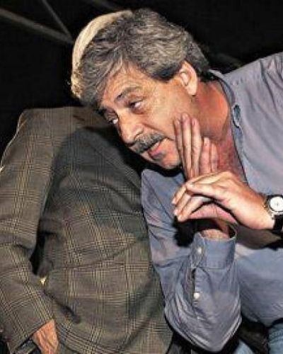 Denuncian a Buzzi y a la Federacion Agraria por quedarse con mas de 700.000 dolares de los productores  