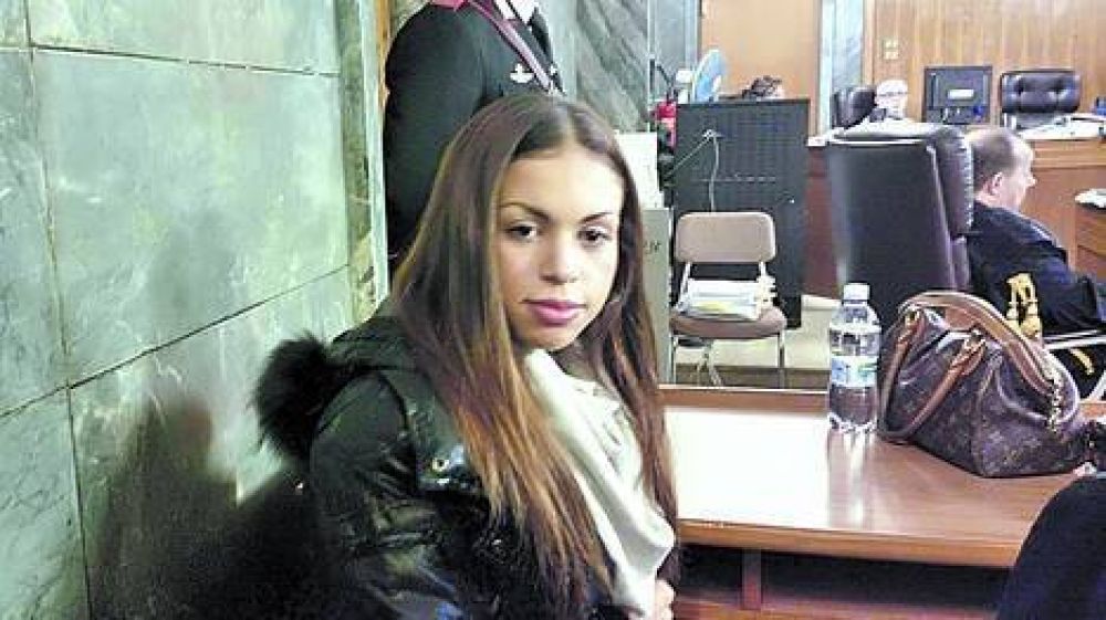 �Ruby� fue a declarar y Berlusconi tiembla