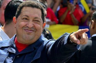 La c�pula del PSUV dice que Ch�vez est� bien y dando instrucciones