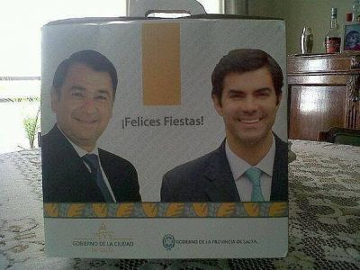 �Urtubey se muestra y hace clientelismo pol�tico�