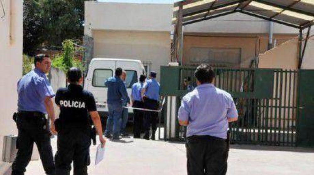 Ins�lito: abri� una puerta y muri� por una fuerte descarga el�ctrica