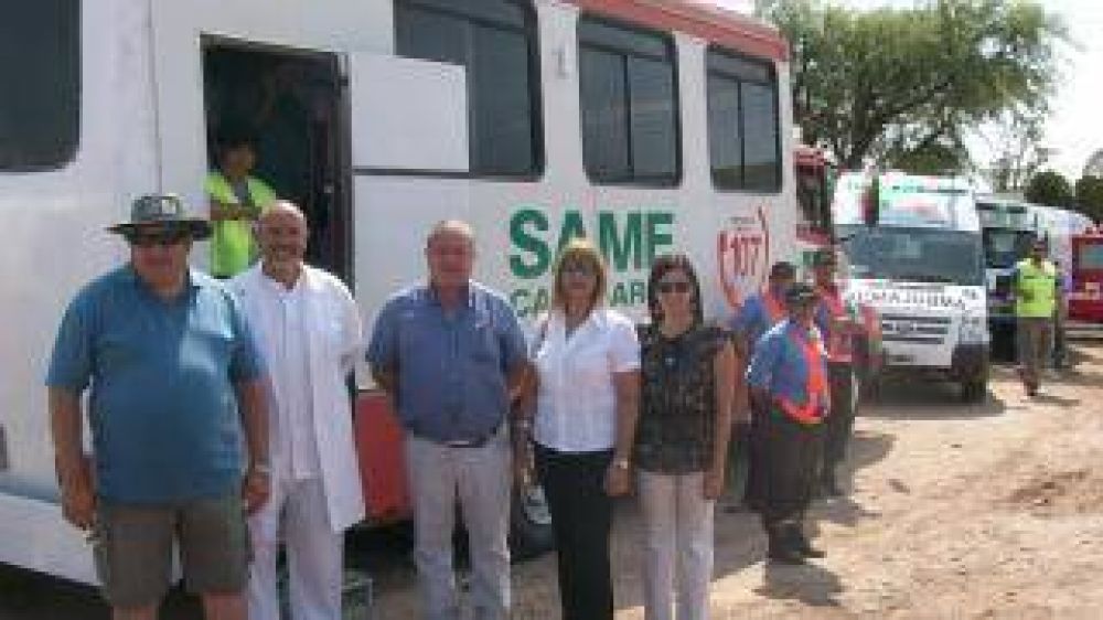 El m�vil hospitalario del SAME trabaja en el rally Dakar 
