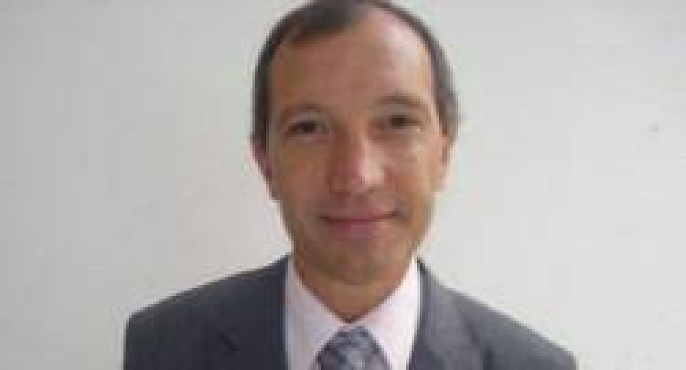 �La Polic�a deber�a estar bajo la �rbita municipal�