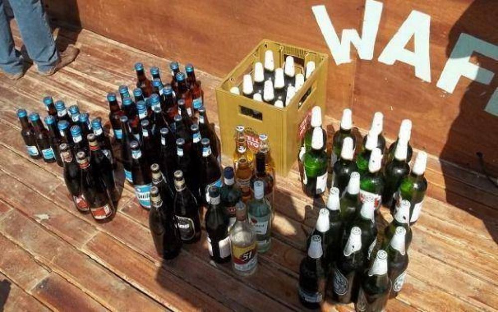 Clausuran "chiringo" en balneario de Punta Mogotes