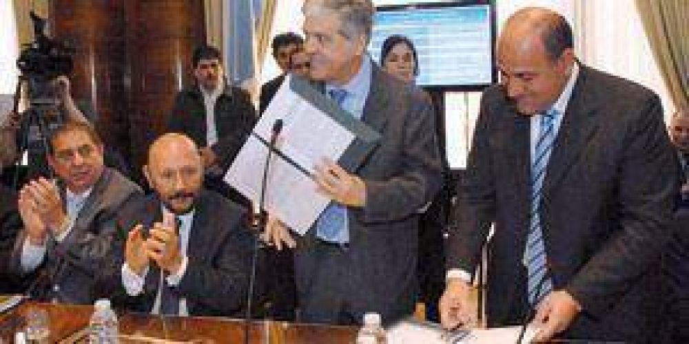 Insfr�n firm� convenios con Naci�n para el inicio de obras 