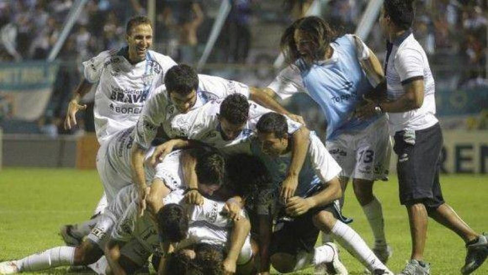 El �Decano� quiere �coparse� esta noche ante Rafaela  