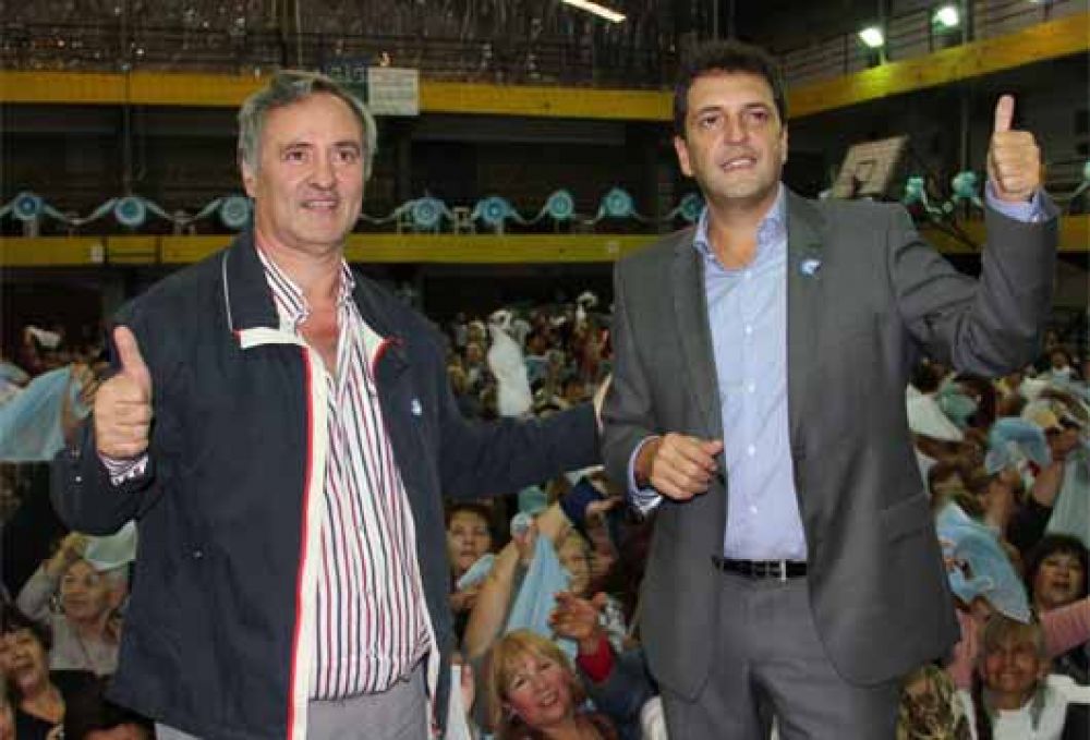 De La Torre cada vez m�s cerca de Sergio Massa