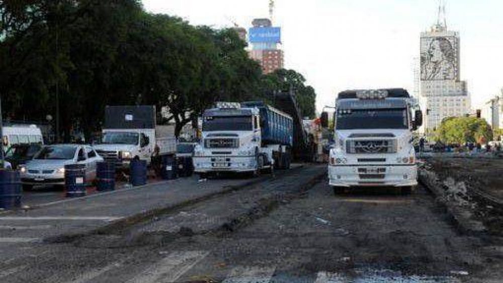 Demoras en Retiro y en la avenida 9 de Julio por obras