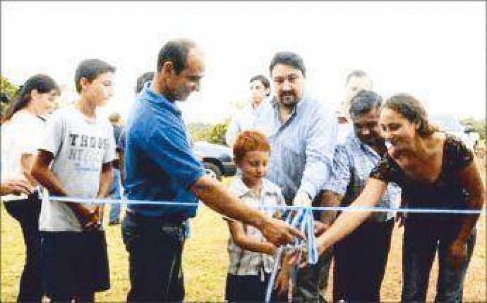 �Se vive un proceso de reparaci�n hist�rica de los peque�os pueblos�, destac� Closs