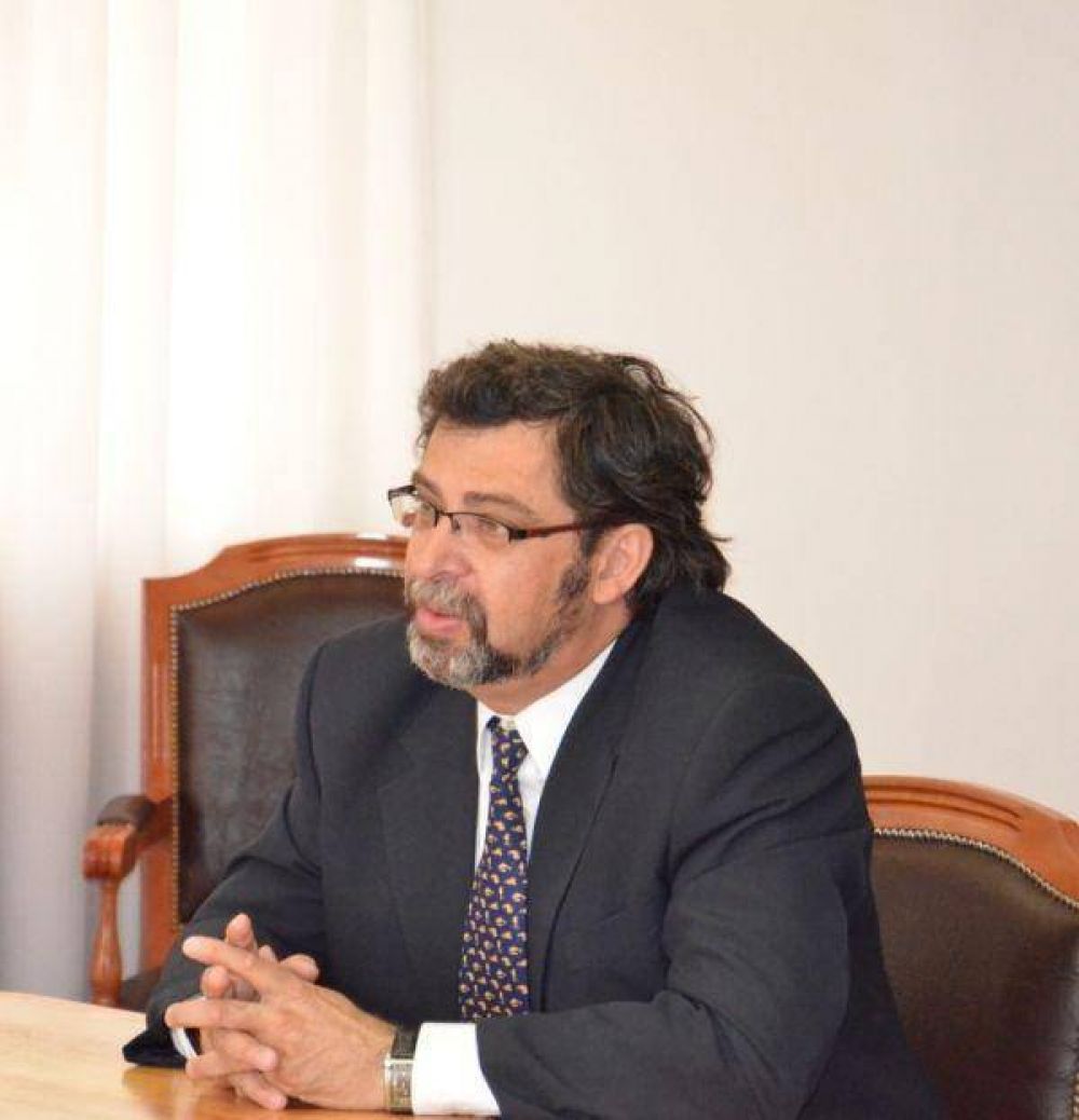 Zanone desminti� categ�ricamente que haya existido un acto de intimidaci�n de parte del Gobierno
