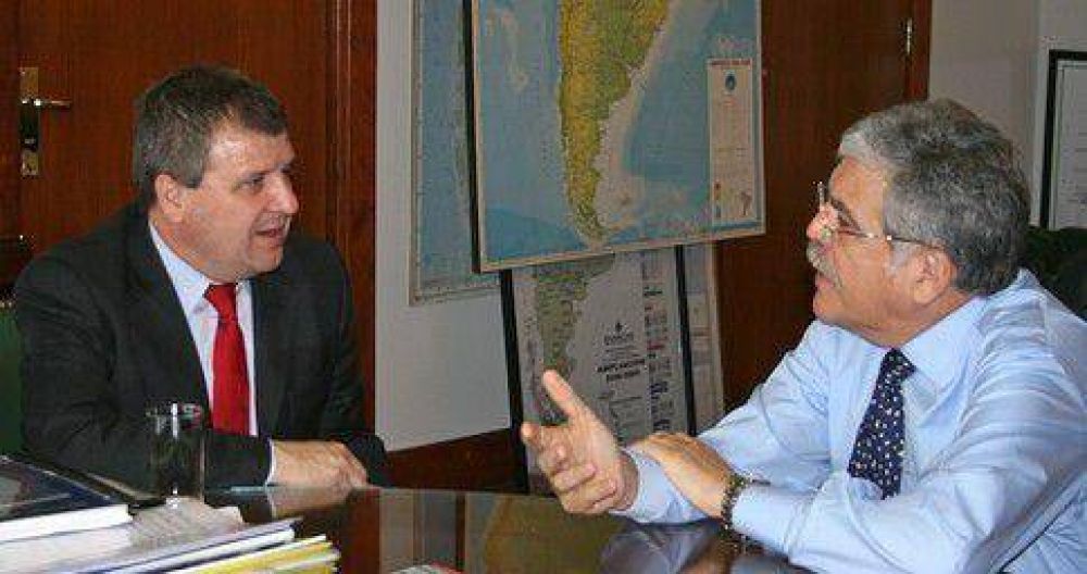 Reuni�n Francioni-De Vido: trazan plan de obras en rutas 19 y 158  