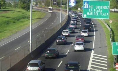 Los trabajadores del peaje de la Autopista levantaron el paro