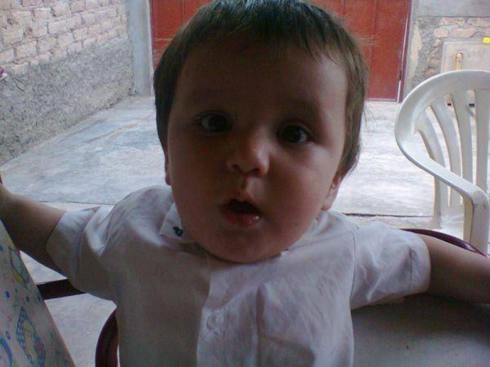 Madre y abuela buscan desesperadas a dos gemelos que les retiraron en octubre
