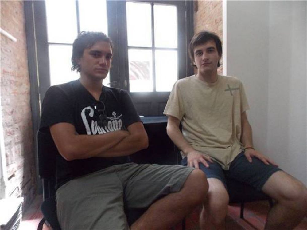 El Centro de Estudiantes de Bol�var en La Plata consigui� becas de apuntes 
