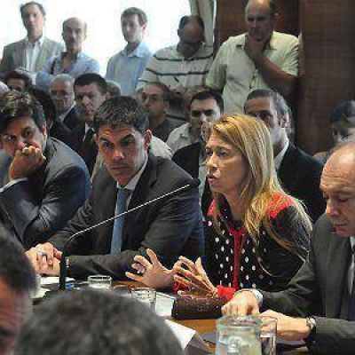 Gobierno lanz� un ambicioso plan para reemplazar  7 mil km de v�as