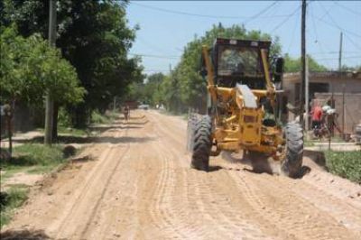 Escobar: Se est�n construyendo catorce cuadras de asfalto en Maquinista Savio