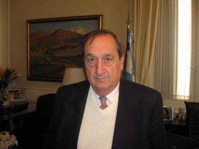 Lunghi realizar� un pedido urgente de audiencia con Scioli para presentar el reclamo