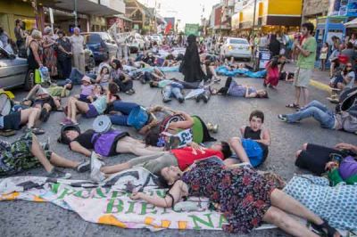 Trig�sima marcha contra la megaminer�a